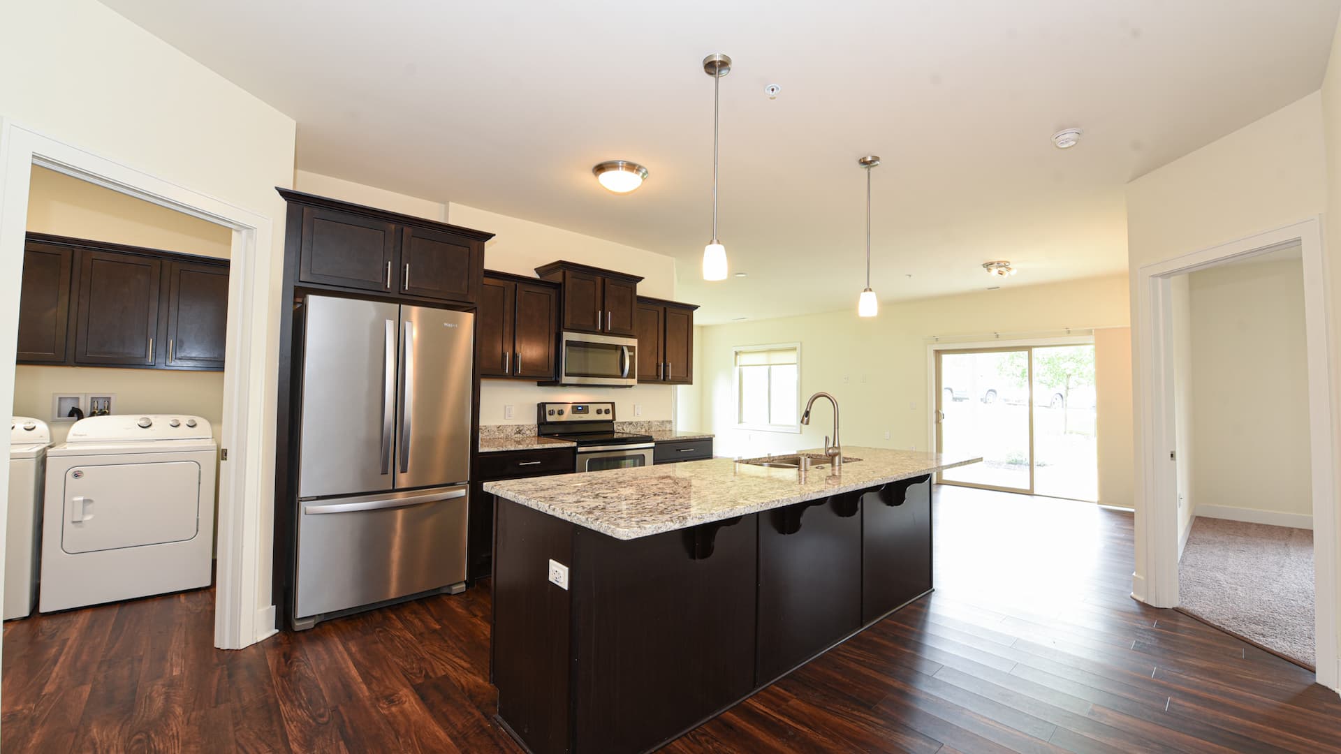 Photos of Greenfield Highlands Apartments in Greenfield, WI